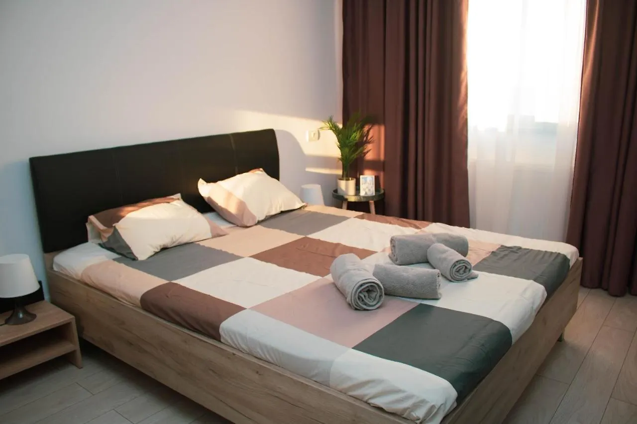 Cozy Special Lake View Residence Bukarest Apartment